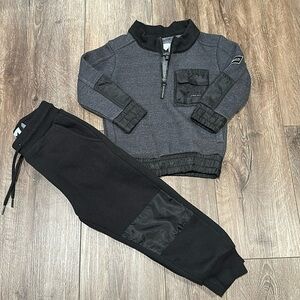 Collection by Michael Strahan matching set size: 2T